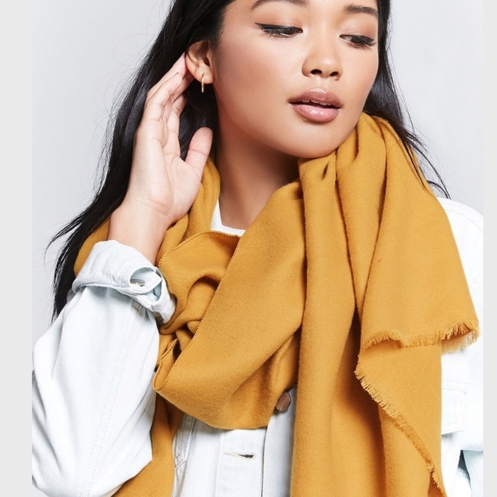 NEW Scarf